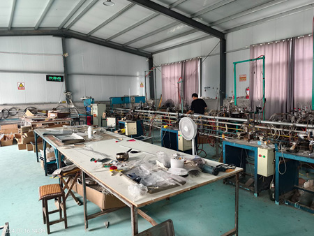 碳纤维发热管生产车间